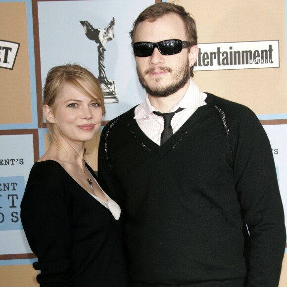 Michelle Williams et Heath Ledger à Santa Monica Beach, le 4 mars 2006.