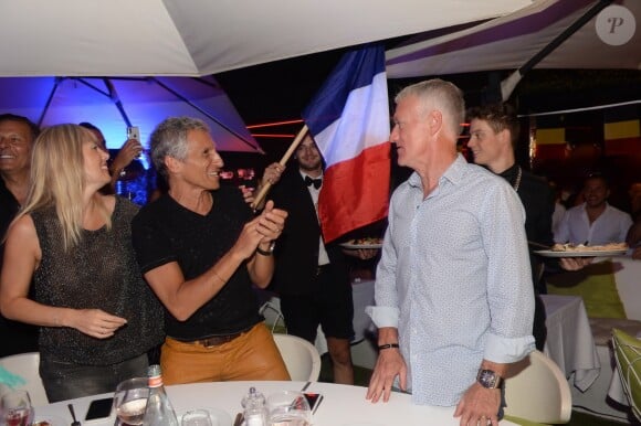 Semi-Exclusif - No web - No blog - Didier Deschamps fête sa victoire avec sa femme Claude, Nagui et sa femme Mélanie Page et des amis à la Gioia et au VIP Room à Saint-Tropez, le 21 juillet 2018. © Rachid Bellak/Bestimage  For Germany call for price !!! NO WEB NO BLOG !!! Semi-Exclusive - French football manager Didier Deschamps is celebrating his FIFA World Cup victory with his wife Claude and and french presenter Nagui and his wife at the Gioia restaurant and VIP Room in Saint-Tropez, France, on July 22nd 201821/07/2018 - Saint-Tropez