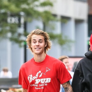 Exclusif - Justin Bieber et sa fiancée Hailey Baldwin sont allés déjeuner puis au cinéma ensemble à New York, le 3 août 2018.