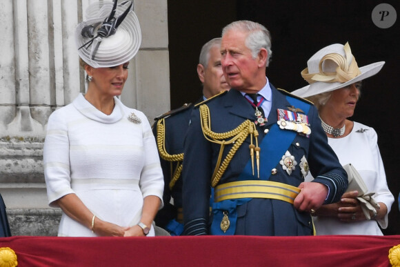 La comtesse Sophie de Wessex au côté du prince Charles au balcon du palais de Buckingham le 10 juillet 2018 pour le centenaire de la RAF.
