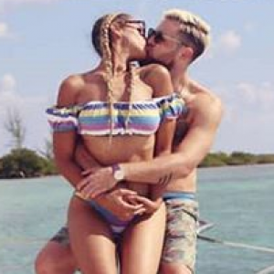 Dennis Jauch a adressé le 1er août 2018 une déclaration d'amour enflammée à sa compagne Leona Lewis pendant leur séjour à San Juan, Porto Rico, publiant un photomontage de quelques-uns de leurs meilleurs souvenirs à deux.