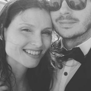 Sophie Ellis-Bextor et son mari Richard Jones (photo Instagram lors de leur croisière à bord du Britannia en août 2018) attendent leur cinquième enfant, comme elle l'a révélé le 10 août 2018 à Chris Evans sur BBC Radio 2.