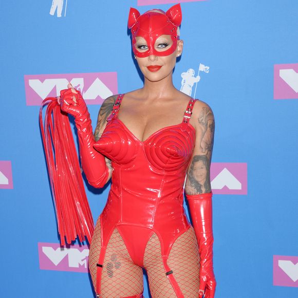 Amber Rose assiste aux MTV Video Music Awards 2018 au Radio City Music Hall à New York, le 20 août 2018.