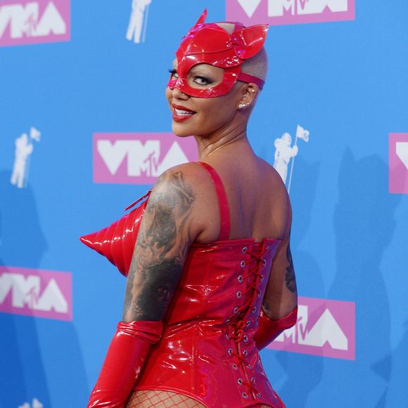 Amber Rose assiste aux MTV Video Music Awards 2018 au Radio City Music Hall à New York, le 20 août 2018.