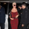 Exclusif - Lady Gaga et son compagnon Christian Carino rentrent à leur hôtel à Paris, le 28 août 2018.