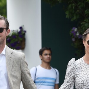Pippa Middleton, enceinte, et son mari James Matthews arrivant au tournoi de Wimbledon à Londres le 13 juillet 2018.
