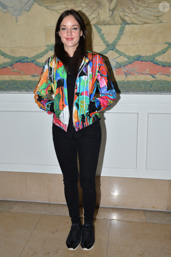 La chanteuse Jain (Jeanne Galice) - People au défilé de mode "Agnès b.", collection prêt-à-porter automne-hiver 2018/2019, à Paris. Le 5 mars 2018 © CVS-Veeren / Bestimage