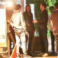 Kendall Jenner est allée faire la fête avec son compagnon Ben Simmons à Los Angeles. Kendall discute avec Brandon Davis et des amis à la sortie du restaurant Giorgio Baldi à Los Angeles, le 28 août 2018