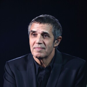 Exclusif - Julien Clerc à l'Enregistrement de l'émission Spécial Johnny Hallyday, "Johnny, la soirée événement", qui sera diffusée sur TF1 en prime-time le 20 décembre.
