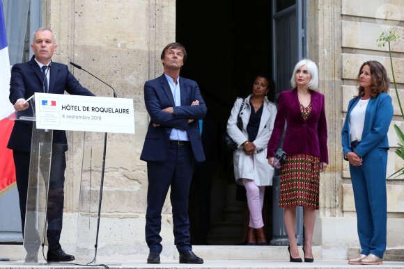 Passation de pouvoir entre le ministre de la Transition Ecologique et Solidaire, Nicolas Hulot, en compagnie de son épouse Florence Lasserre, et son successeur François de Rugy, accompagné de sa femme Séverine Servat, au ministère de l'Ecologie, hôtel de Roquelaure, à Paris, le 4 septembre 2018. © Stéphane Lemouton / Bestimage