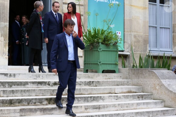 Passation de pouvoir entre le ministre de la Transition Ecologique et Solidaire, Nicolas Hulot, en compagnie de son épouse Florence Lasserre, et son successeur François de Rugy, accompagné de sa femme Séverine Servat, au ministère de l'Ecologie, hôtel de Roquelaure, à Paris, le 4 septembre 2018. © Stéphane Lemouton / Bestimage