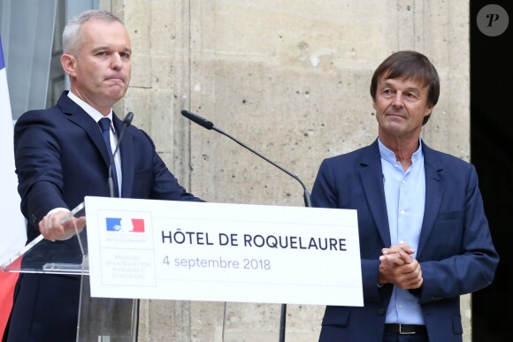 Passation de pouvoir entre le ministre de la Transition Ecologique et Solidaire, Nicolas Hulot, en compagnie de son épouse Florence Lasserre, et son successeur François de Rugy, accompagné de sa femme Séverine Servat, au ministère de l'Ecologie, hôtel de Roquelaure, à Paris, le 4 septembre 2018. © Stéphane Lemouton / Bestimage