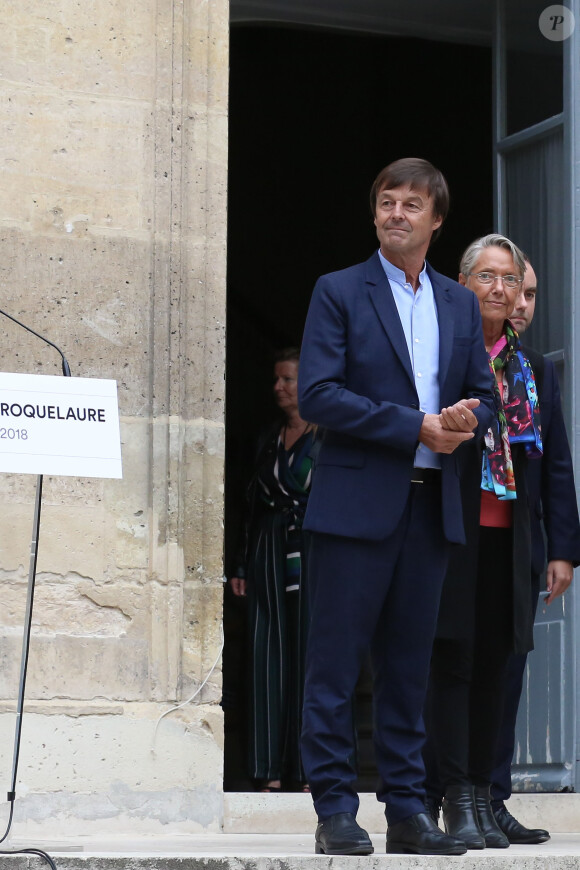 Passation de pouvoir entre le ministre de la Transition Ecologique et Solidaire, Nicolas Hulot, en compagnie de son épouse Florence Lasserre, et son successeur François de Rugy, accompagné de sa femme Séverine Servat, au ministère de l'Ecologie, hôtel de Roquelaure, à Paris, le 4 septembre 2018. © Stéphane Lemouton / Bestimage
