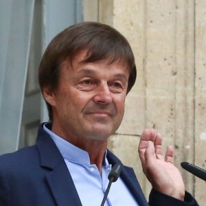Passation de pouvoir entre le ministre de la Transition Ecologique et Solidaire, Nicolas Hulot, en compagnie de son épouse Florence Lasserre, et son successeur François de Rugy, accompagné de sa femme Séverine Servat, au ministère de l'Ecologie, hôtel de Roquelaure, à Paris, le 4 septembre 2018. © Stéphane Lemouton / Bestimage