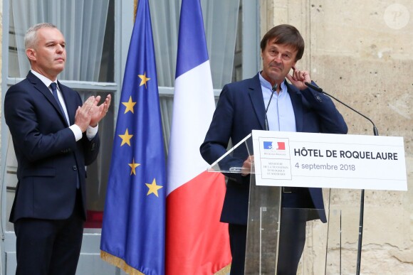 Passation de pouvoir entre le ministre de la Transition Ecologique et Solidaire, Nicolas Hulot, en compagnie de son épouse Florence Lasserre, et son successeur François de Rugy, accompagné de sa femme Séverine Servat, au ministère de l'Ecologie, hôtel de Roquelaure, à Paris, le 4 septembre 2018. © Stéphane Lemouton / Bestimage