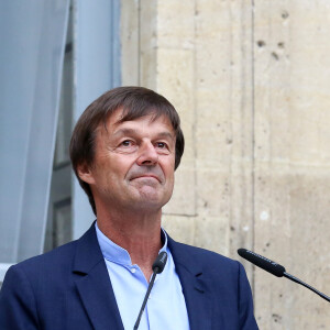 Passation de pouvoir entre le ministre de la Transition Ecologique et Solidaire, Nicolas Hulot, en compagnie de son épouse Florence Lasserre, et son successeur François de Rugy, accompagné de sa femme Séverine Servat, au ministère de l'Ecologie, hôtel de Roquelaure, à Paris, le 4 septembre 2018. © Stéphane Lemouton / Bestimage