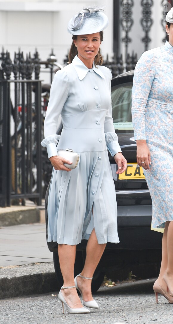 Pippa Middleton (enceinte) quitte son domicile à Londres, pour se rendre au baptême du prince Louis. Le 9 juillet 2018.