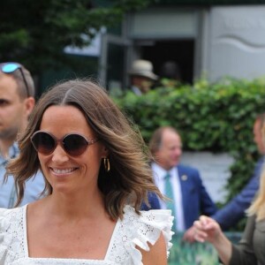 Pippa Middleton (enceinte) à son arrivée au tournoi de tennis de Wimbledon à Londres. Le 5 juillet 2018.