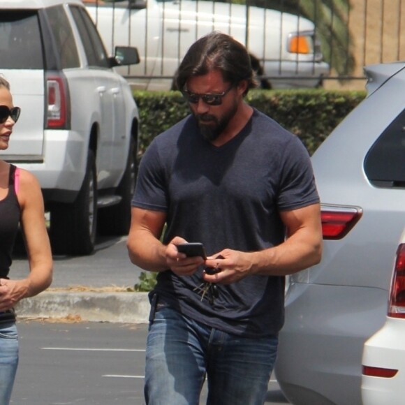 Exclusif - Denise Richards et son compagnon Aaron Phypers à Malibu, le 20 août 2018