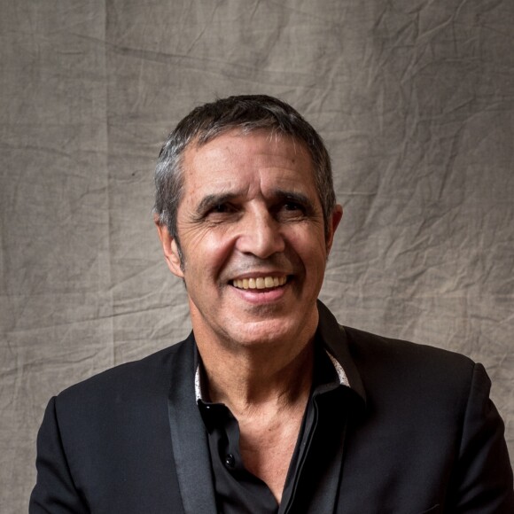 Exclusif - No Web No Blog - Julien Clerc - Studio - Enregistrement de l'émission "Tout Le Monde Chante Contre Le Cancer, Les Stars Relèvent Le Défi" au Palais Des Congrès à Paris, qui sera diffusée le 1er janvier 2018 à 21h sur W9. Le 5 décembre 2017. © Gorassini-Moreau / Bestimage