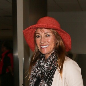 Exclusif - Jane Seymour arrive à l'aéroport de LAX à Los Angeles, le 25 juillet 2018.