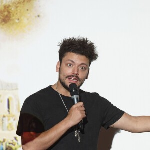 Kev Adams lors de l'avant-première d'"Alad'2" à Compiègne le 27 août 2018.