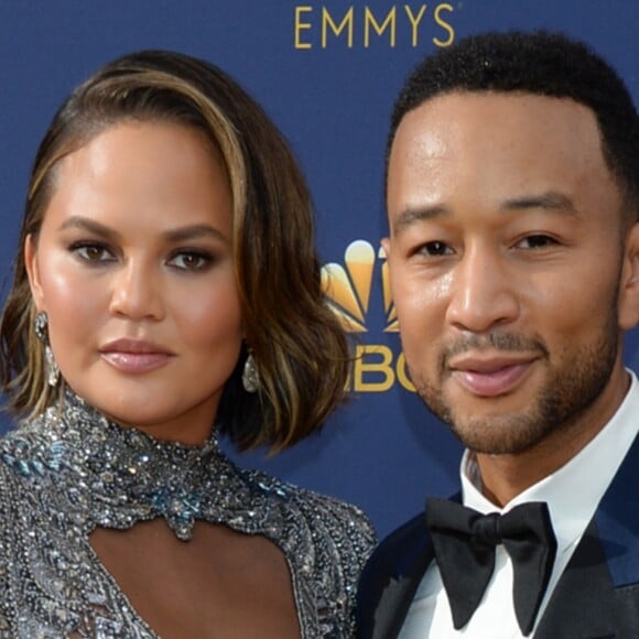 John Legend et sa femme Chrissy Teigen au 70ème Primetime Emmy Awards au théâtre Microsoft à Los Angeles, le 17 septembre 2018.