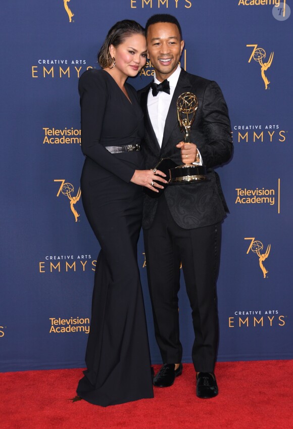 Chrissy Teigen et son mari John Legend à la remise des prix du Creative Arts Emmy Awards à Los Angeles, le 9 septembre 2018.
