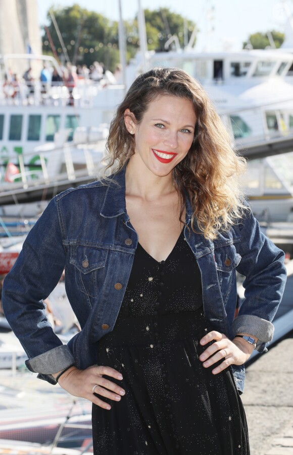 Lorie Pester pour le feuilleton télévisé "Demain nous appartient" au photocall du quatrième jour du festival international du film de La Rochelle, France, le 15 septembre 2018. © Patrick Bernard/Bestimage