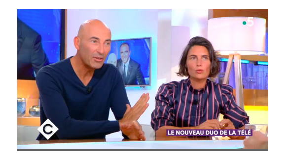 Nicolas Canteloup fait des révélations surprenantes sur Nikos Aliagas sur le plateau de "C à vous" sur France 5 le 21 septembre 2018.