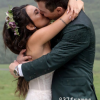 Janel Parrish (de Pretty Little Liars) a épousé le 9 septembre 2018 à Hawaï son compagnon Chris Long (photo issue de sa story Instagram). Deux semaines plus tard, elle a révélé que son beau-père avait été tué quelques jours auparavant.