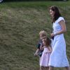 La duchesse Catherine de Cambridge et ses enfants le prince George et la princesse Charlotte de Cambridge au Beaufort Polo Club à Tetbury le 10 juin 2018.