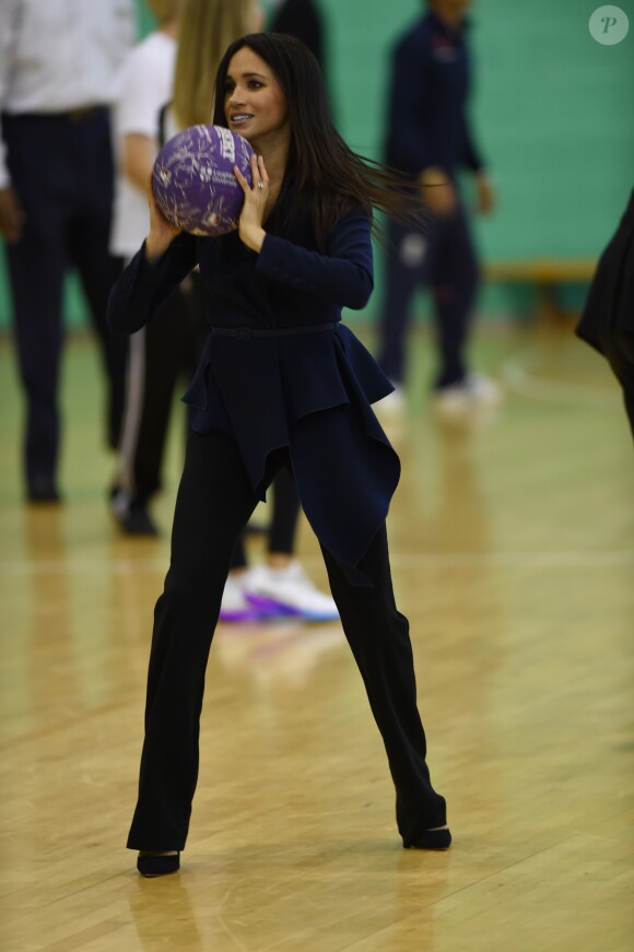 Le prince Harry et Meghan Markle, duchesse de Sussex ont pris part aux Coach Core Awards, cérémonie de récompenses précédée de quelques activités, à l'université de Loughborough (Leicestershire) le 24 septembre 2018.