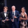 Luka Modric (meilleur joueur), Didier Deschamps (meilleur entraîneur) et Marta Vieira da Silva (meilleure joueuse) lors de la cérémonie des Trophées Fifa 2018 au Royal Festival Hall à Londres, Royaume Uni, le 25 septembre 2018.