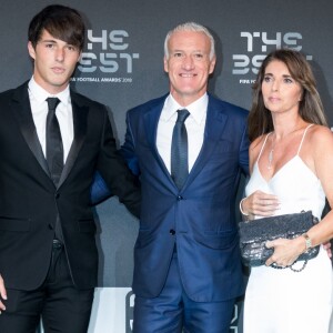 Didier Deschamps, sa femme Claude et leur fils Dylan - Les célébrités arrivent à la cérémonie des Trophées Fifa 2018 au Royal Festival Hall à Londres, Royaume Uni, le 25 septembre 2018. © Cyril Moreau/Bestimage