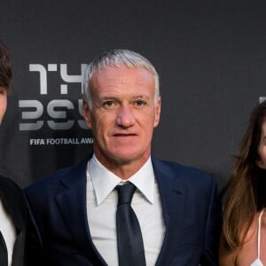 Didier Deschamps, sa femme Claude et leur fils Dylan - Les célébrités arrivent à la cérémonie des Trophées Fifa 2018 au Royal Festival Hall à Londres, Royaume Uni, le 25 septembre 2018. © Cyril Moreau/Bestimage