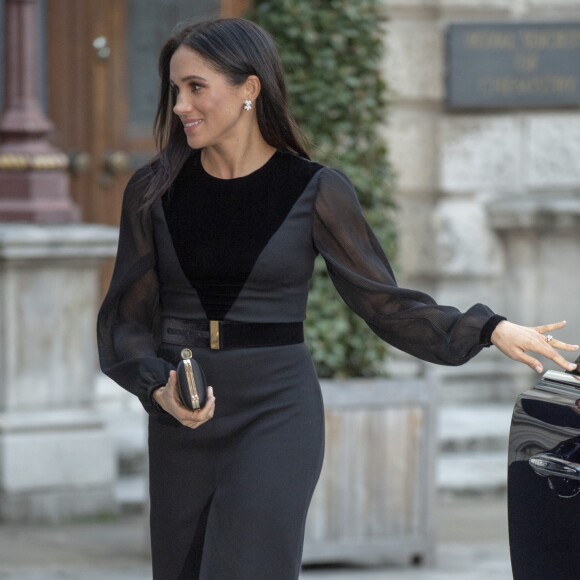 Meghan Markle, duchesse de Sussex, inaugure l'exposition "Oceania" le 25 septembre 2018 à Londres.