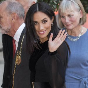 Meghan Markle, duchesse de Sussex inaugure l'exposition "Oceania" le 25 septembre à Londres  25 September 2018. Meghan Duchess of Sussex arrives at the Oceania Exhibition at the Royal Academy in London.25/09/2018 - Londres