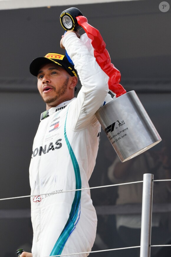 Lewis Hamilton (vainqueur du Grand Prix de France) lors de la remise de prix du Grand Prix de France de Formule 1 au Castellet le 24 juin 2018. © Bruno Bebert / Bestimage