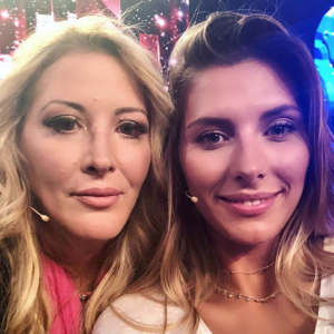 Loana et Camille Cerf sur le plateau de VTEP, septembre 2018.