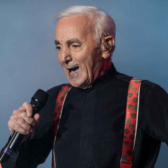 Exclusif - Charles Aznavour en concert à l'Accorhotels Arena (POPB Bercy) à Paris. Le 13 décembre 2017 © Cyril Moreau / Bestimage