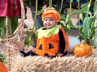 Khloé Kardashian : Sa petite True (6 mois) si adorable en costume de citrouille