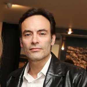 Exclusif - Anthony Delon - Vernissage de l'exposition photographique de Nicolas Rachline (petit-fils de Marcel Bleustein-Blanchet) "Et Dieu créa La Ponche" à la galerie Anne & Just Jaeckin à Paris le 3 mai 2018. © Denis Guignebourg/Bestimage