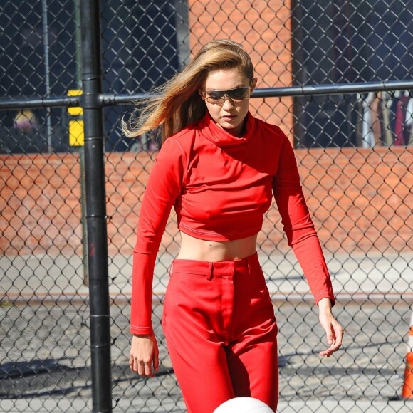 Exclusif - Gigi Hadid en pleine séance photo à New York, le 17 octobre 2018.