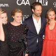 Ava Phillippe avec sa mère Reese Witherspoon et Natalie Portman et son mari Benjamin Millepied - Les célébrités posent lors du photcall de la soirée "L.A. Dance Project" à Los Angeles le 20 octobre 2018.