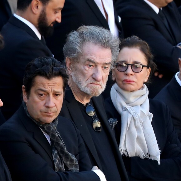 Laurent Gerra, sa compagne Christelle Bardet, Eddy Mitchell, sa femme Muriel, Alain Terzian - Arrivées à l'hommage national à Charles Aznavour à l'Hôtel des Invalides à Paris. Le 5 octobre 2018 © Jacovides-Moreau / Bestimage