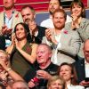 Le prince Harry, duc de Sussex, et Meghan Markle, duchesse de Sussex, enceinte, assistent à la cérémonie de clôture des Invictus Games 2018 à Sydney, le 27 octobre 2018.
