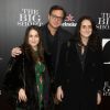 Bob Saget et ses filles Lara Melanie Saget et Aubrey Saget à la première de 'The Big Short' au théâtre Ziegfeld à New York, le 23 novembre 2015