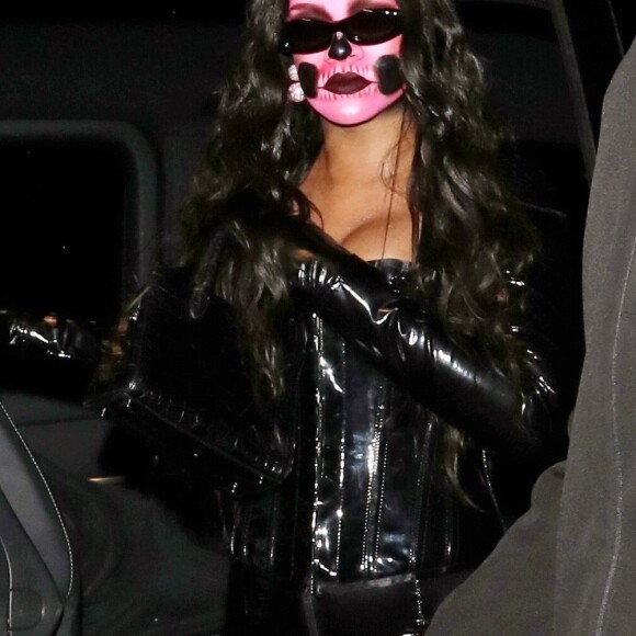 Rihanna arrive au club Laylow pour fêter Halloween. Londres, le 31 octobre 2018.