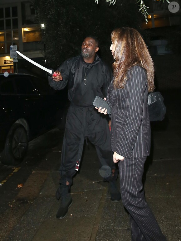Idris Elba arrive à la soirée Halloween au LAYLOW à Londres, le 31 octobre 2018.